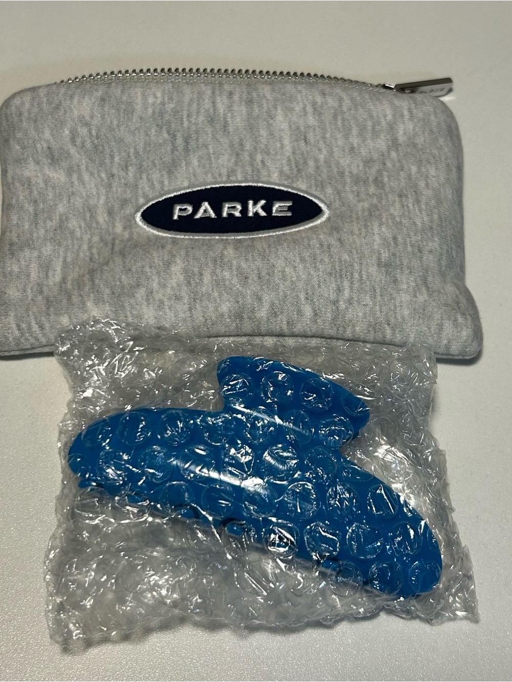 Parke Blue Claw Clip With Gray Pouch NWOT Hair Clip